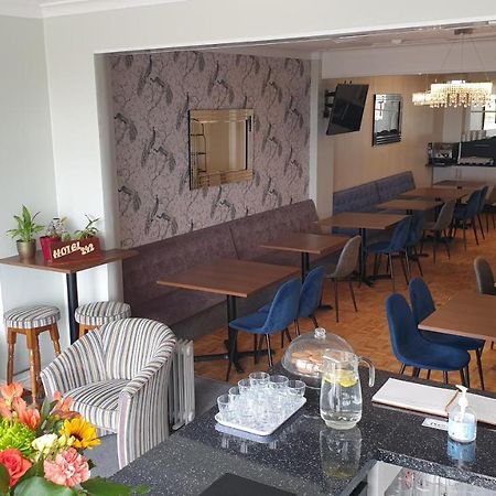 Hotel242 Blackpool Dış mekan fotoğraf