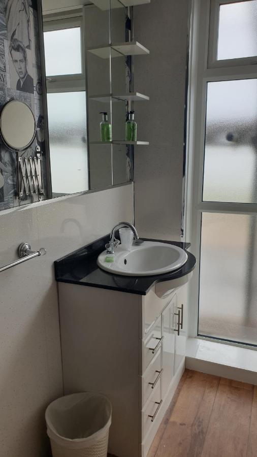Hotel242 Blackpool Dış mekan fotoğraf